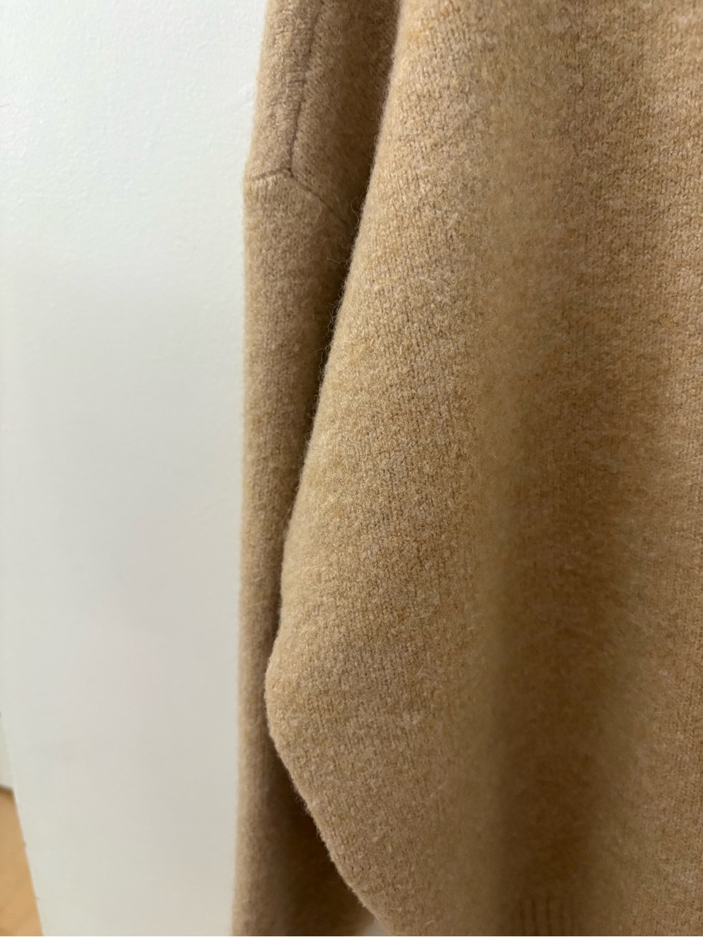 Zara Beige V-Neck Sweater - Picture 6 of 9